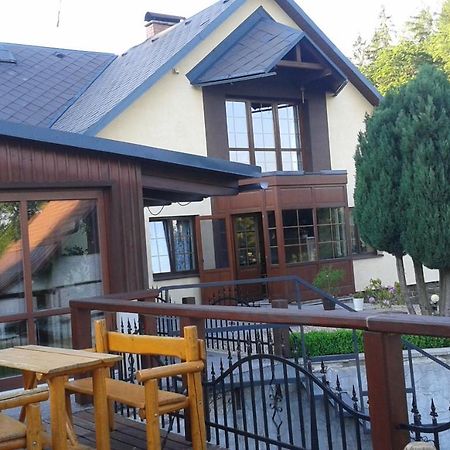 Ubytovani U Bohouse Jilemnice Ngoại thất bức ảnh