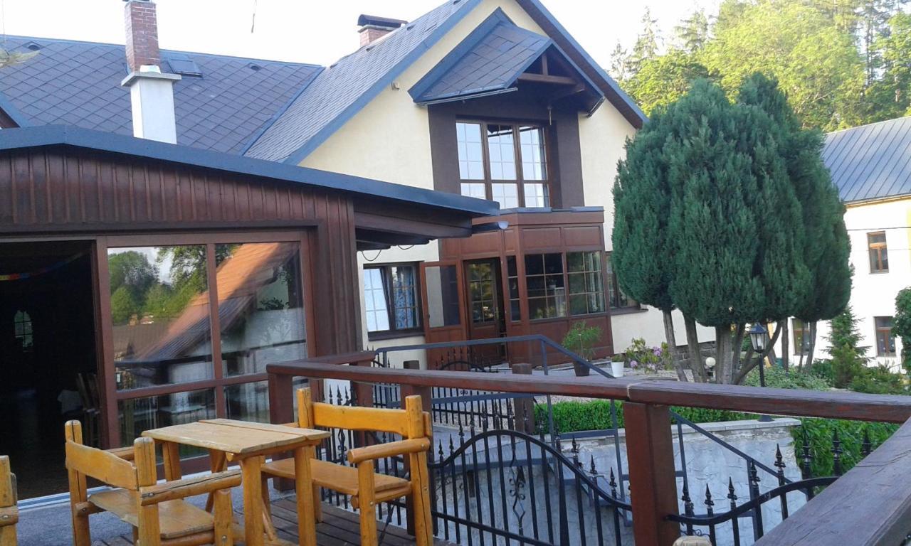 Ubytovani U Bohouse Jilemnice Ngoại thất bức ảnh